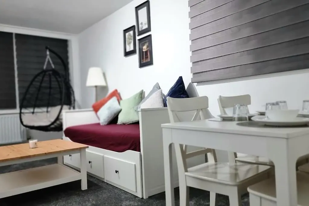 1 Bed Flat With Free Parking In E13 Apartment London 0*,